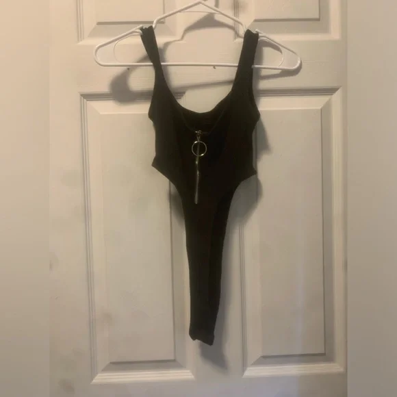 Body - Picture 4 of 5